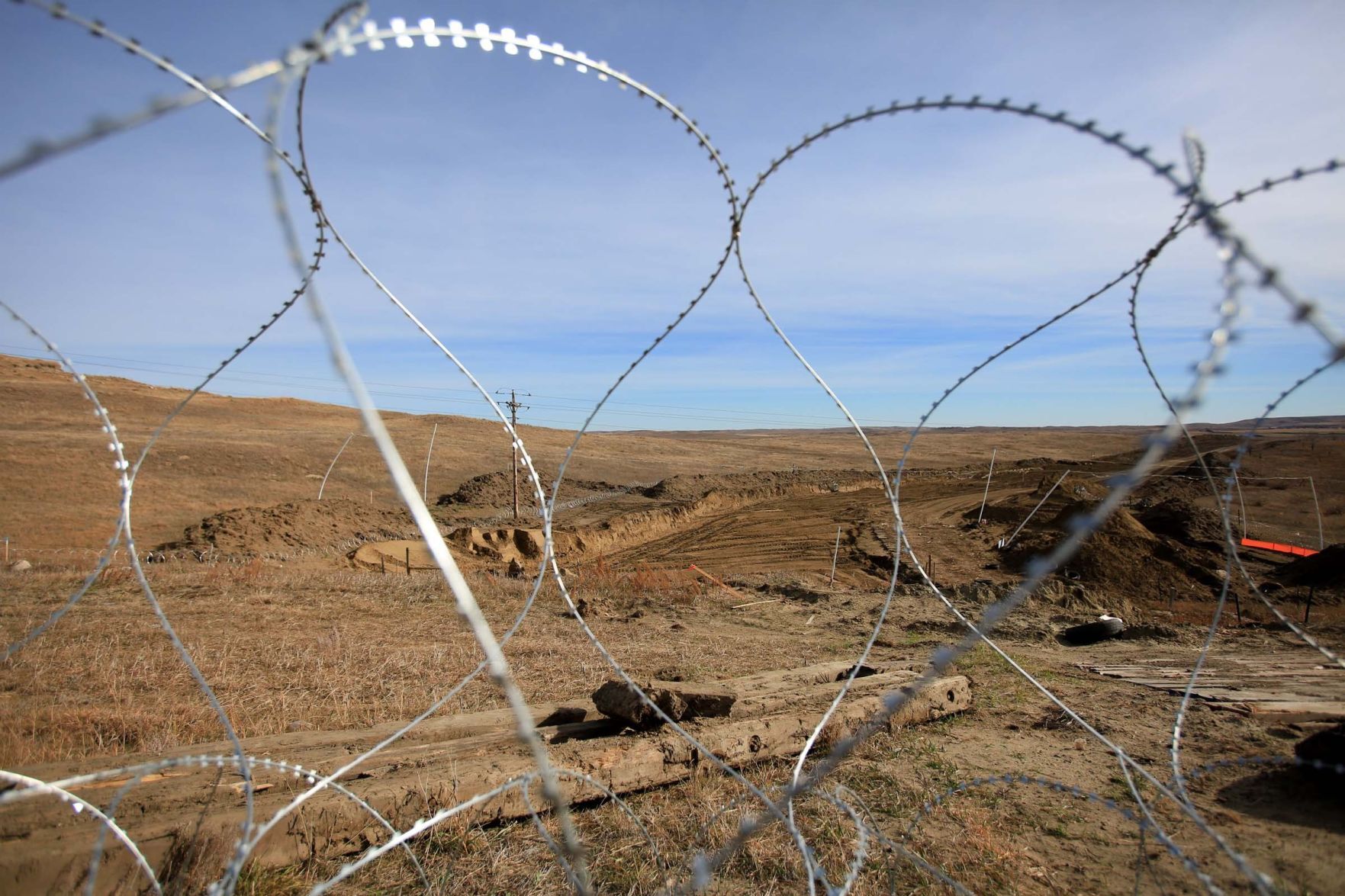 Razor wire
